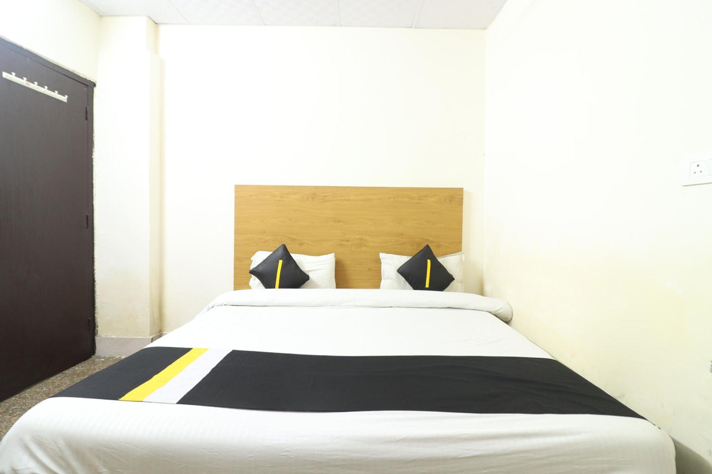 icyhotels golden inn 56 view 2