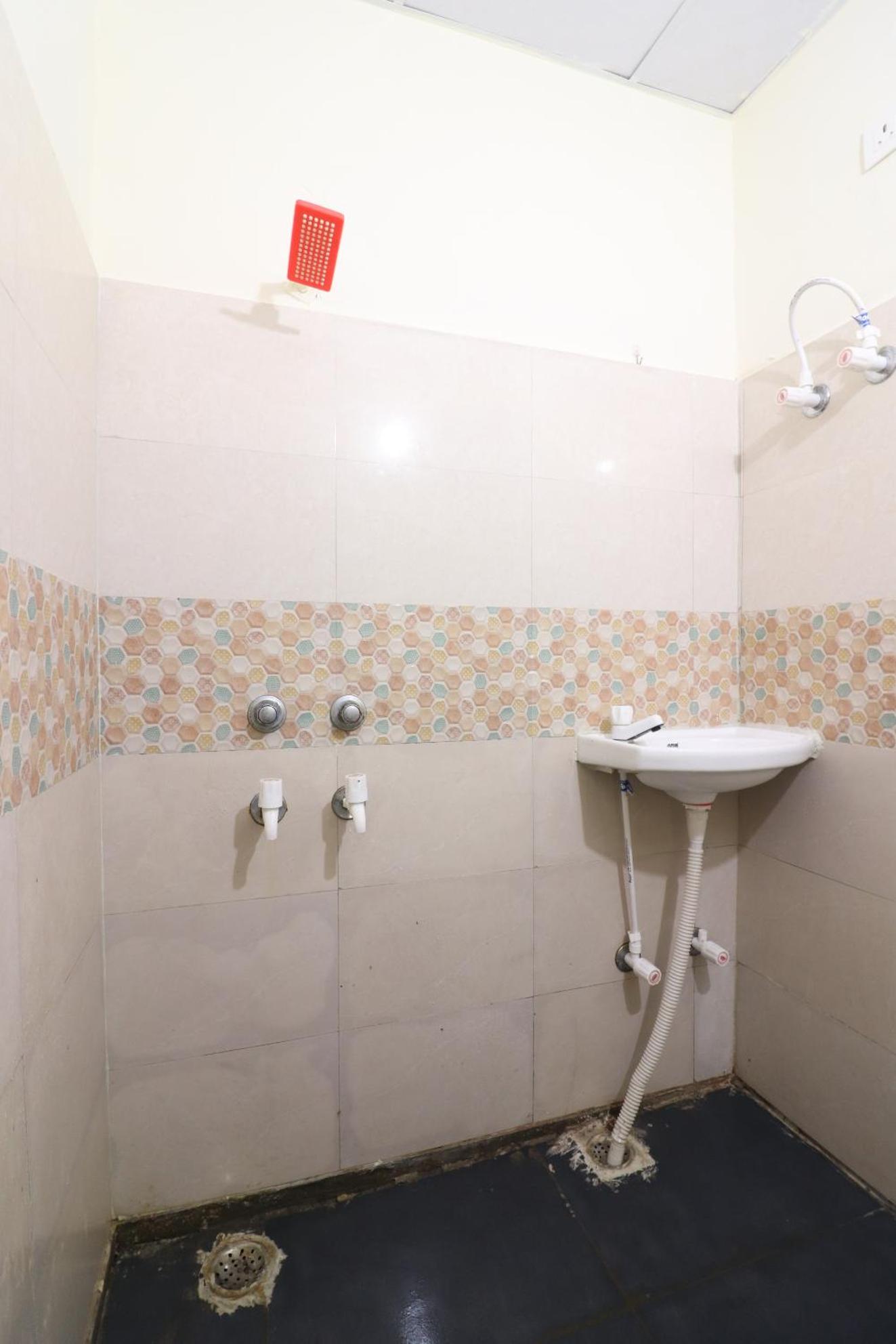 icyhotels golden inn 56 view 4