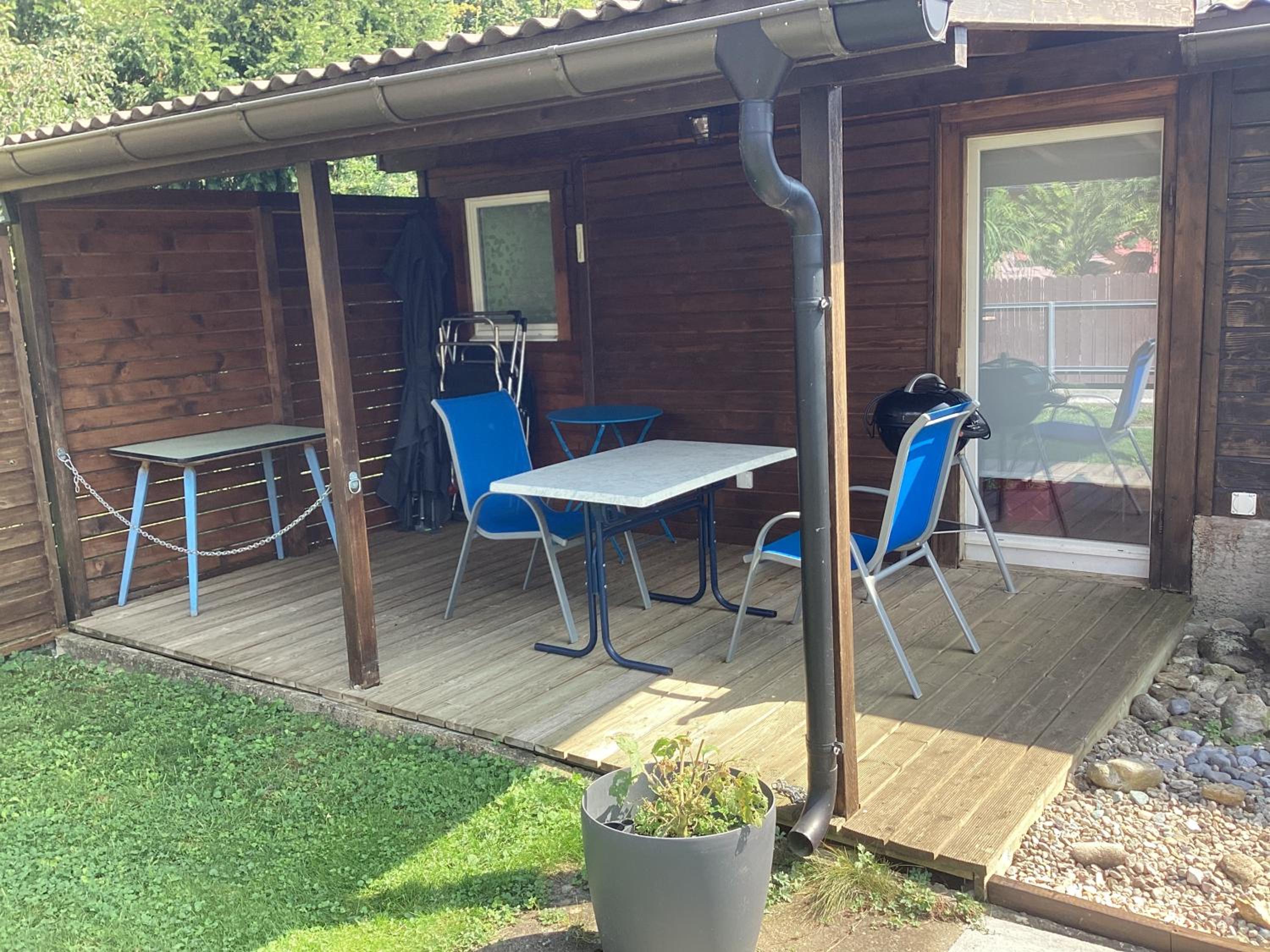 LE PIVERT, chalet confortable avec jardin à 100m du lac