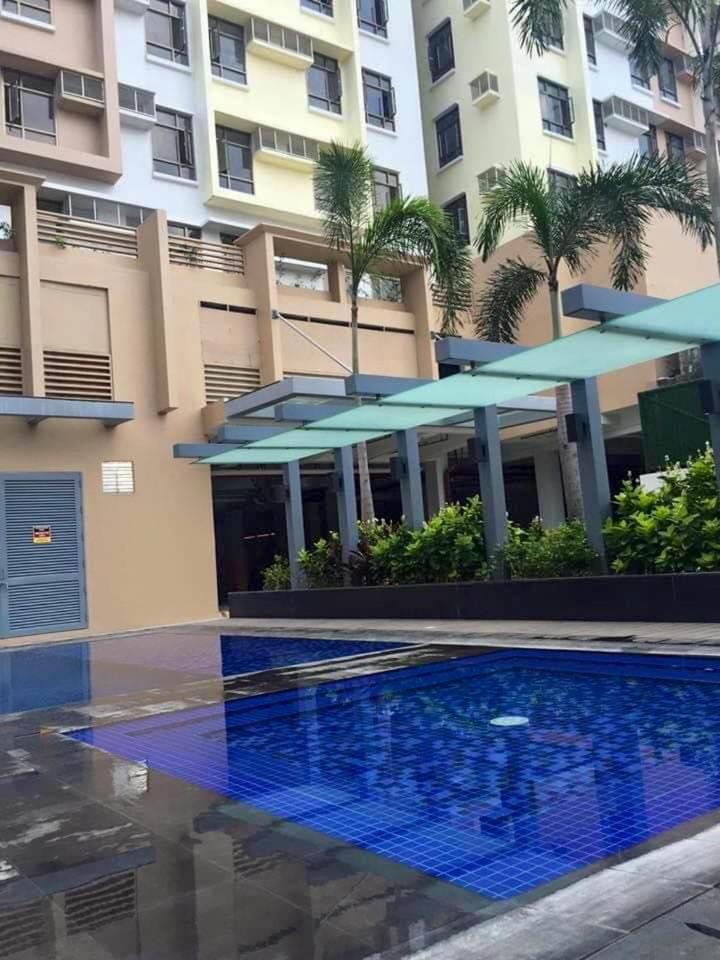 2BR Condo units in Mandaluyong with 200MBPS WiFi view 2