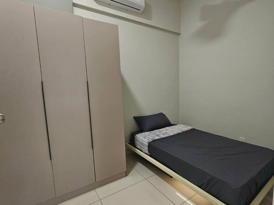 5 plus 2 pax COZY 3BR APT BUKIT JALIL photo 6