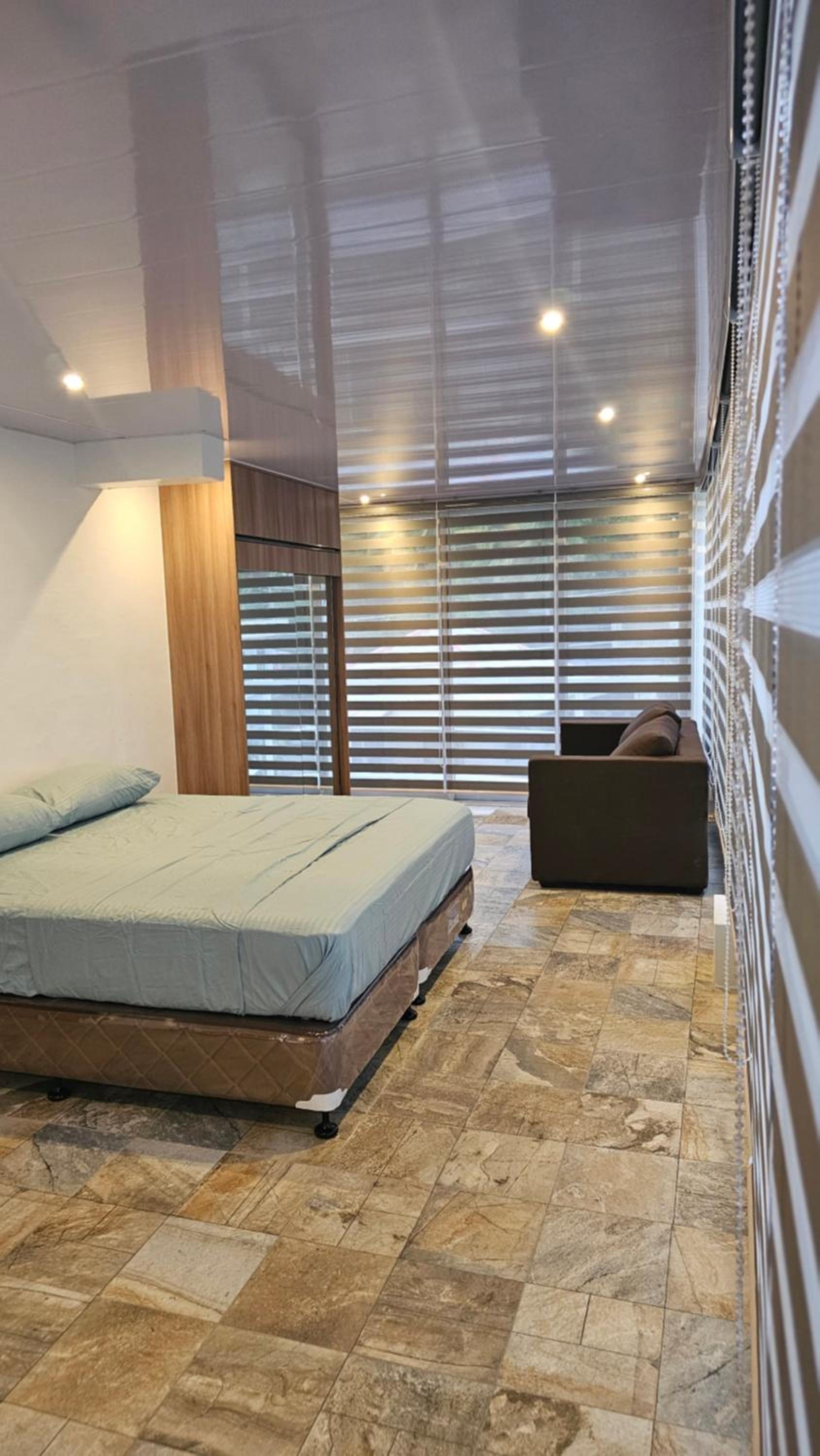 Lydia's House, Samal beach front apartments