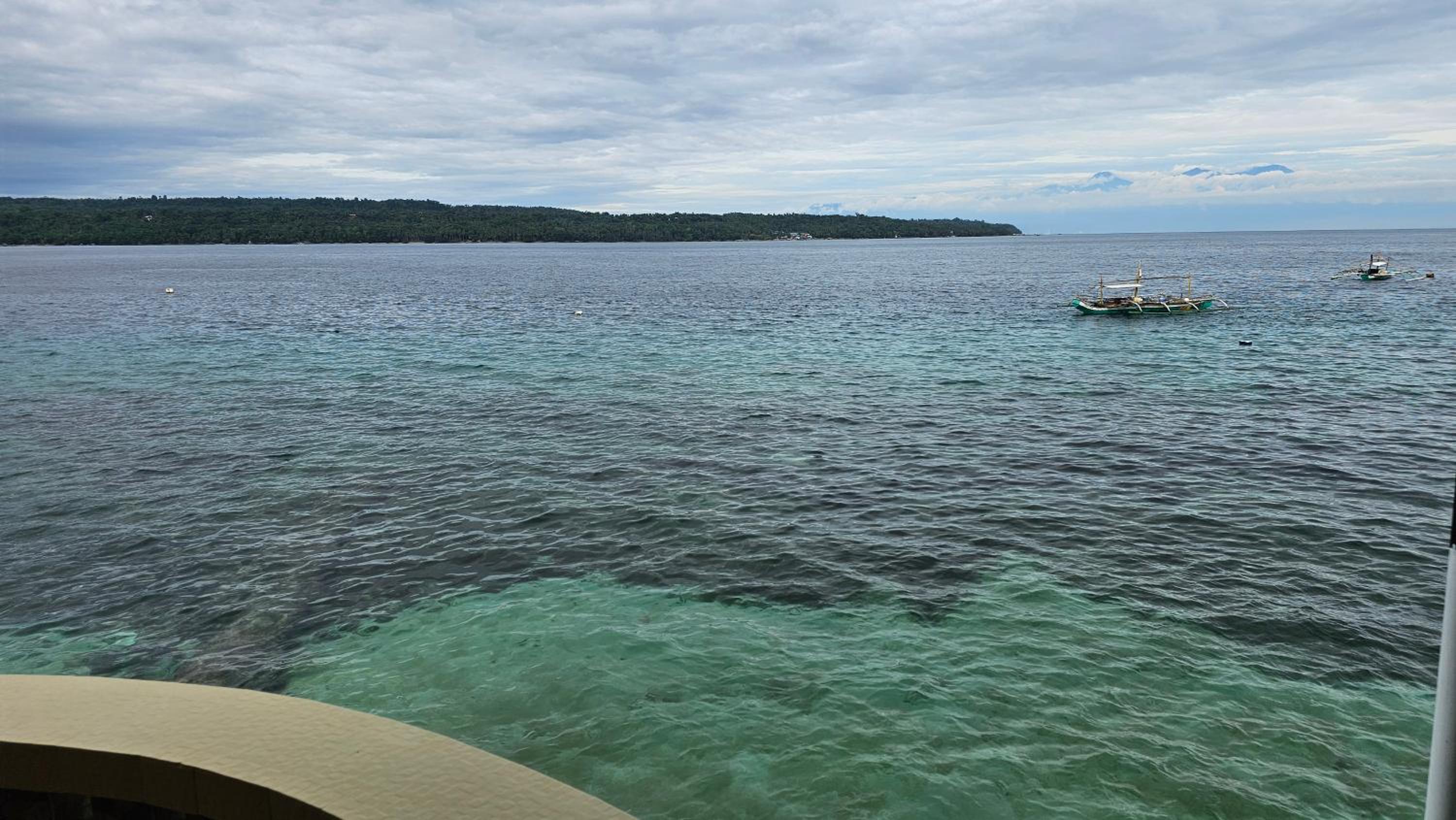 Lydia's House, Samal beach front apartments