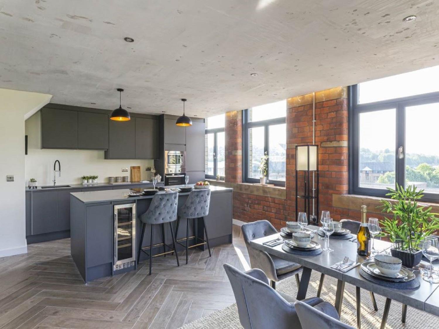 5-Bedroom Luxury Duplex Penthouse view 2