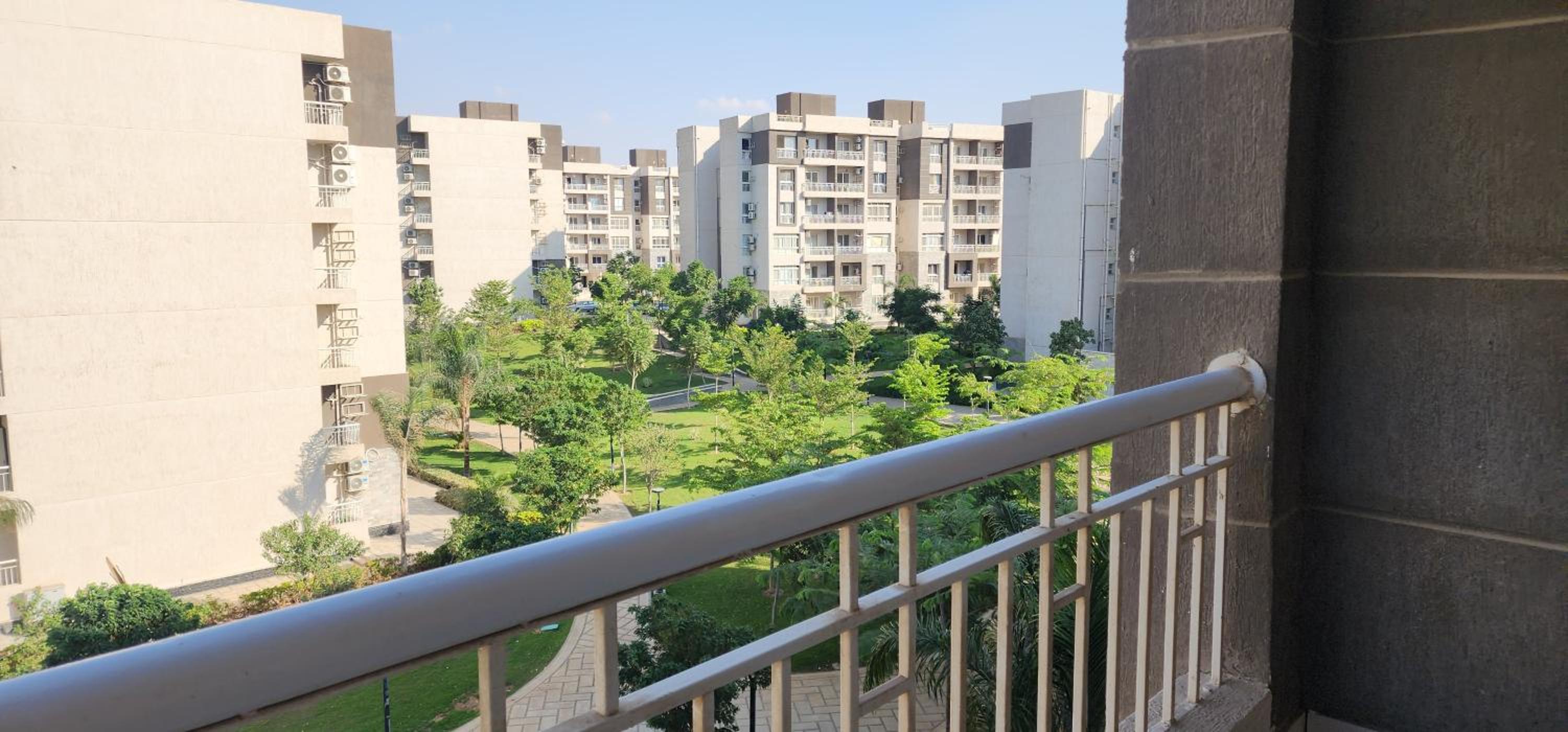 Garden view modern apartment in Madinaty
