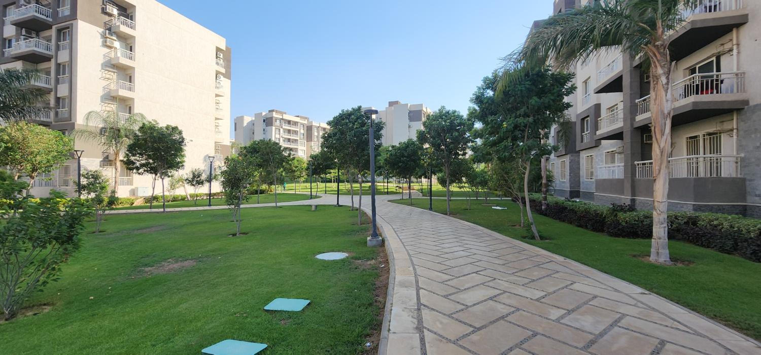 Garden view modern apartment in Madinaty