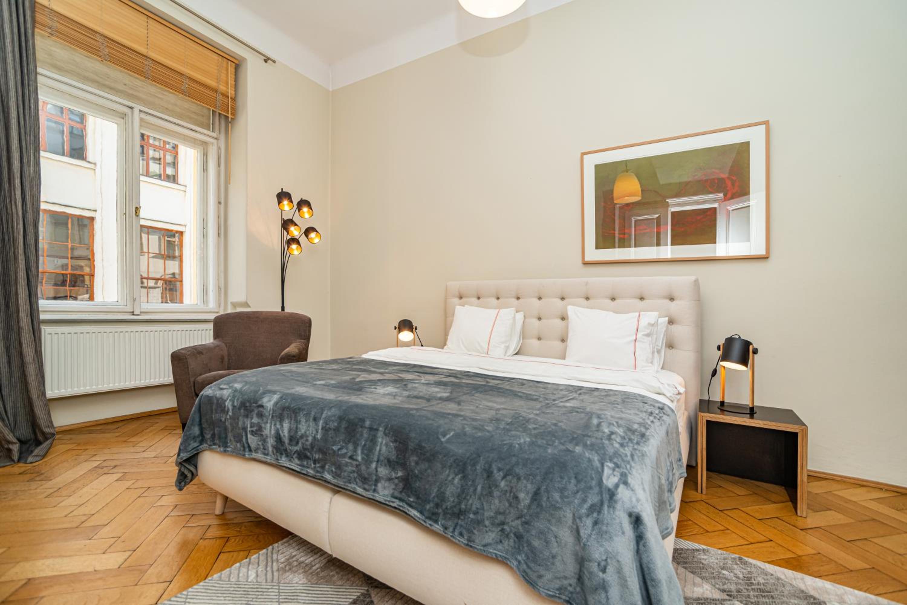 Large and modern apartment in the heart of Prague
