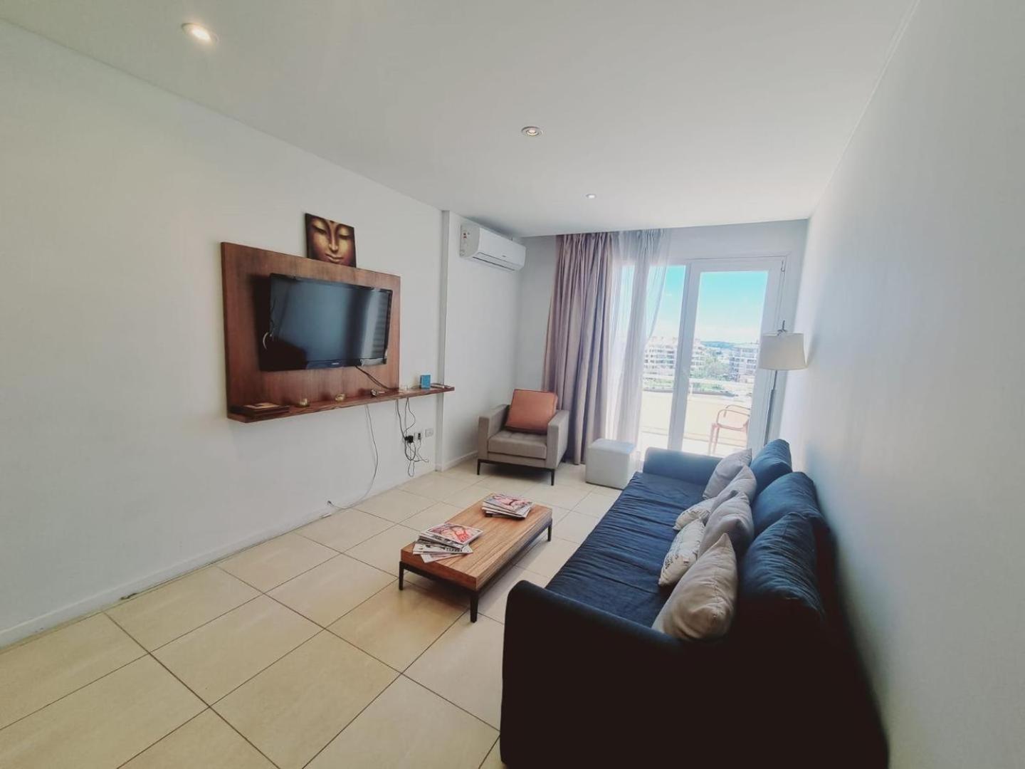 Condominios de Bahia Grande Nordelta
