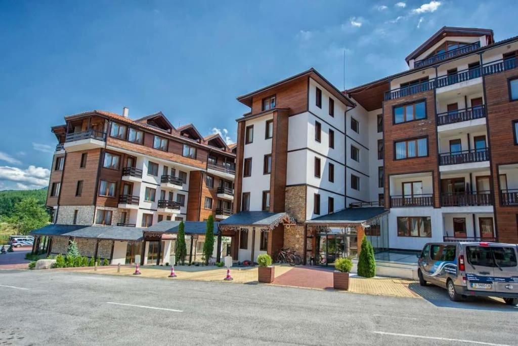 650m Ski in&out - Studio - FREE SPA and Parking