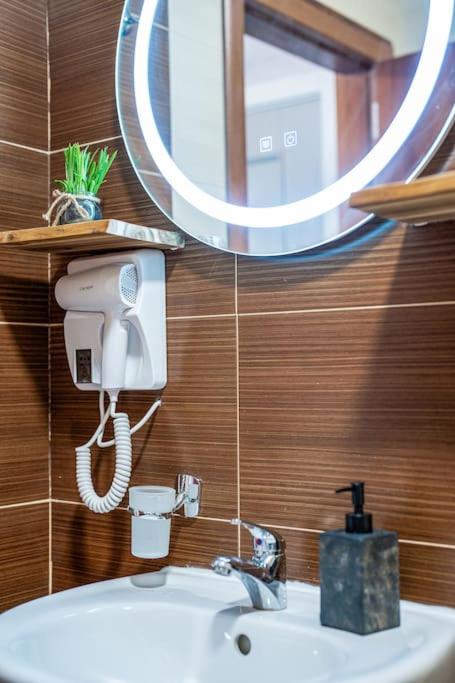 650m Ski in&out - Studio - FREE SPA and Parking