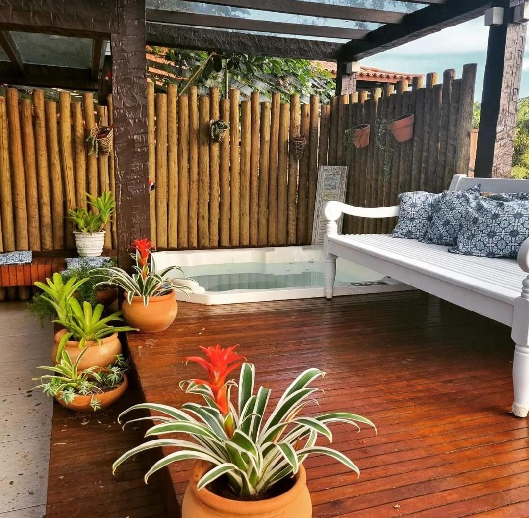 casa ferradura com piscina e hidro