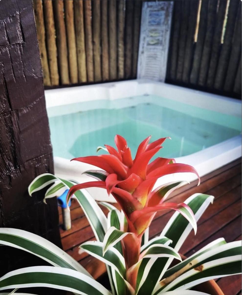 casa ferradura com piscina e hidro