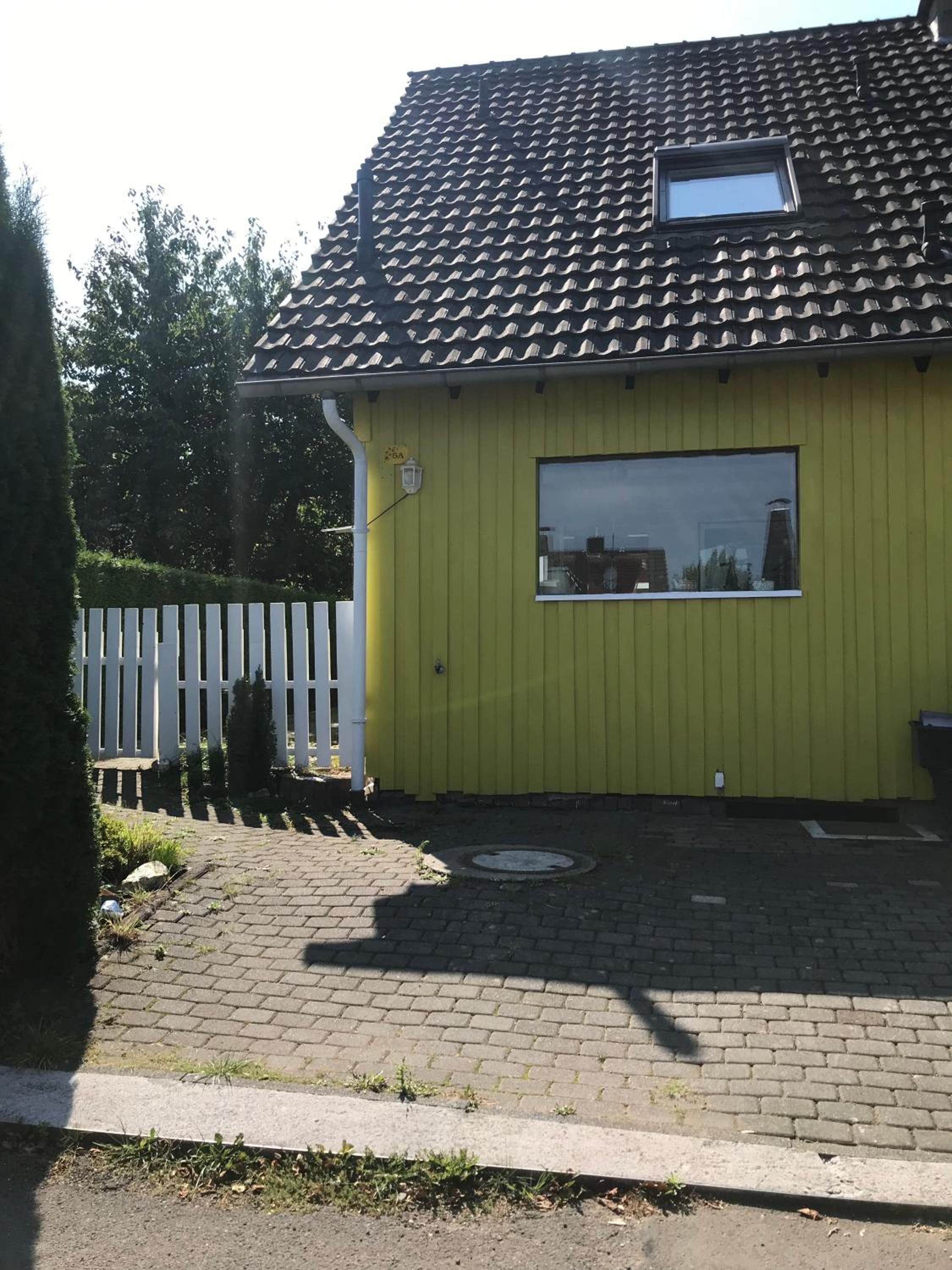 Ganzes Haus mit 5 Zimmern und bis 9 Personen - nur 20 Minuten nach Köln!