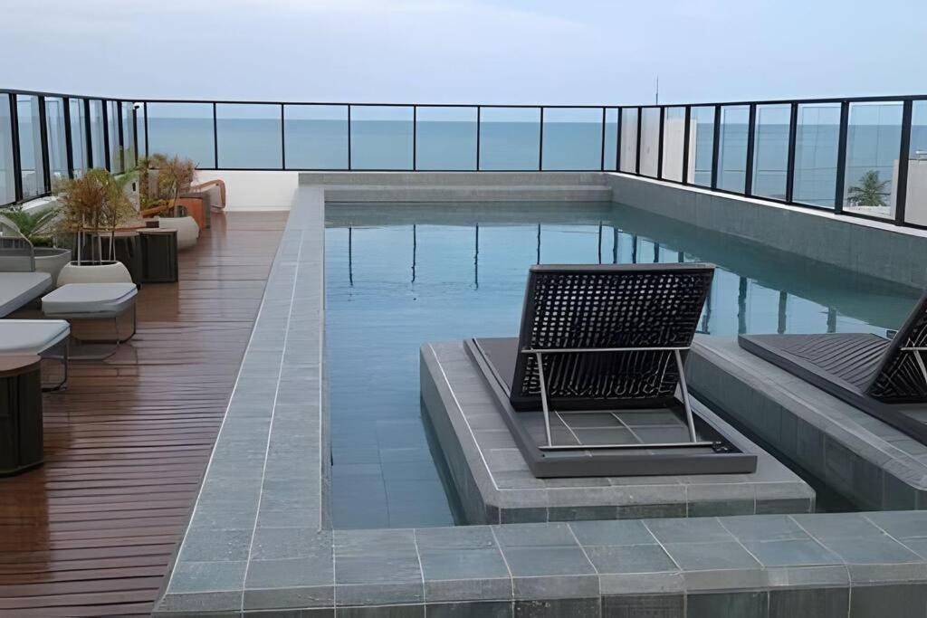 Lindo flat, vista para o mar