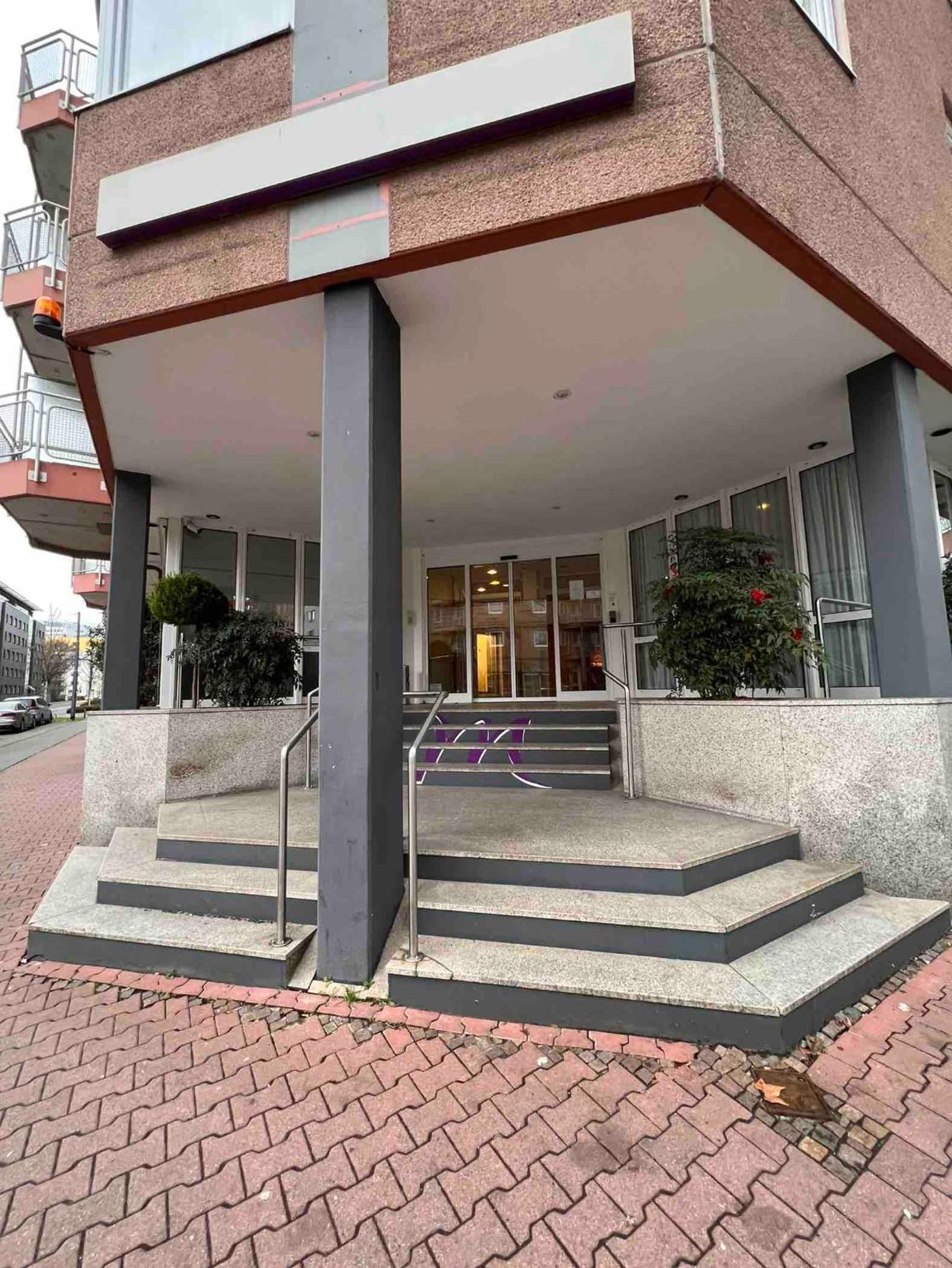 Nähe Frankfurt Messe mit Netflix und Balkon