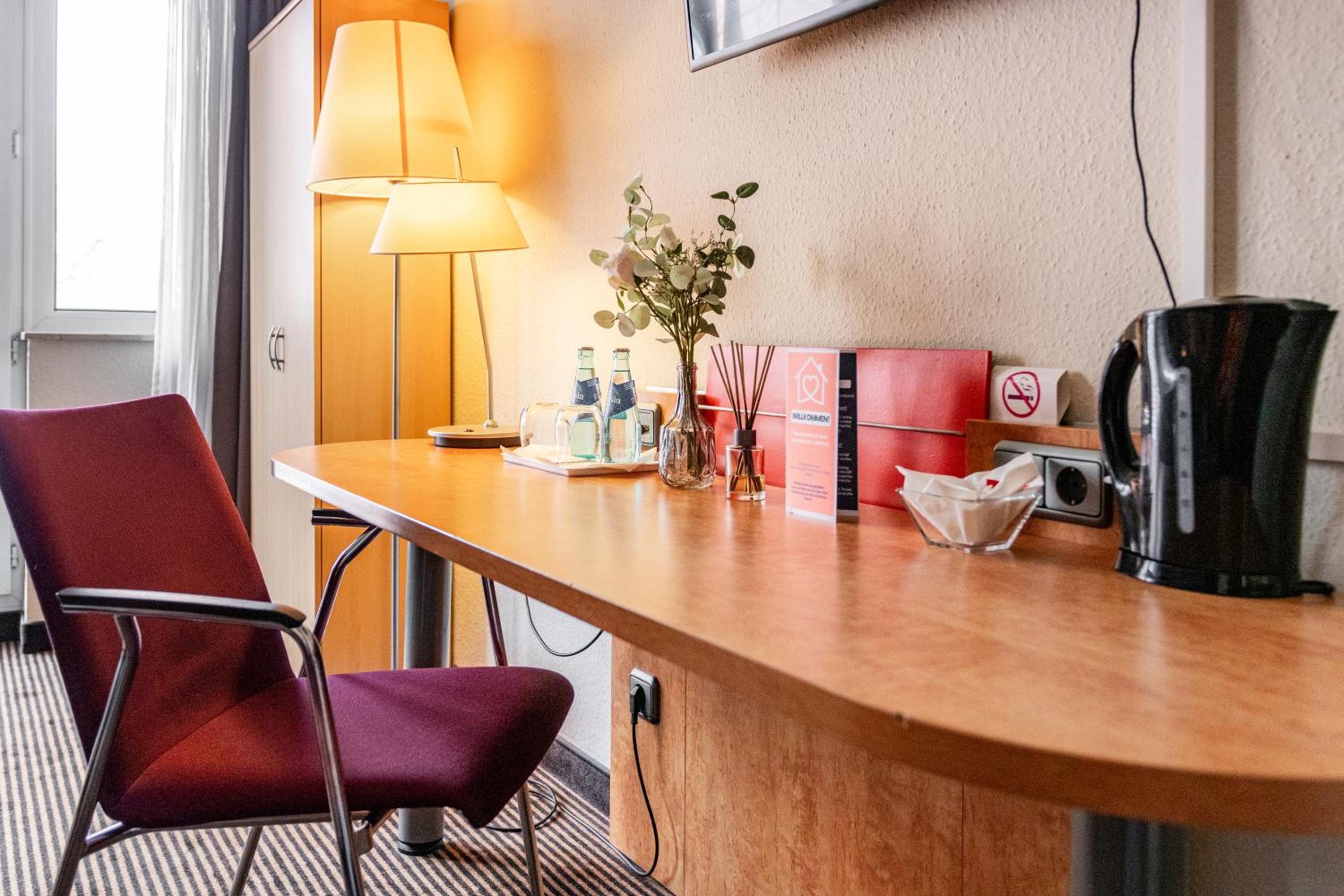 Nähe Frankfurt Messe mit Netflix und Balkon