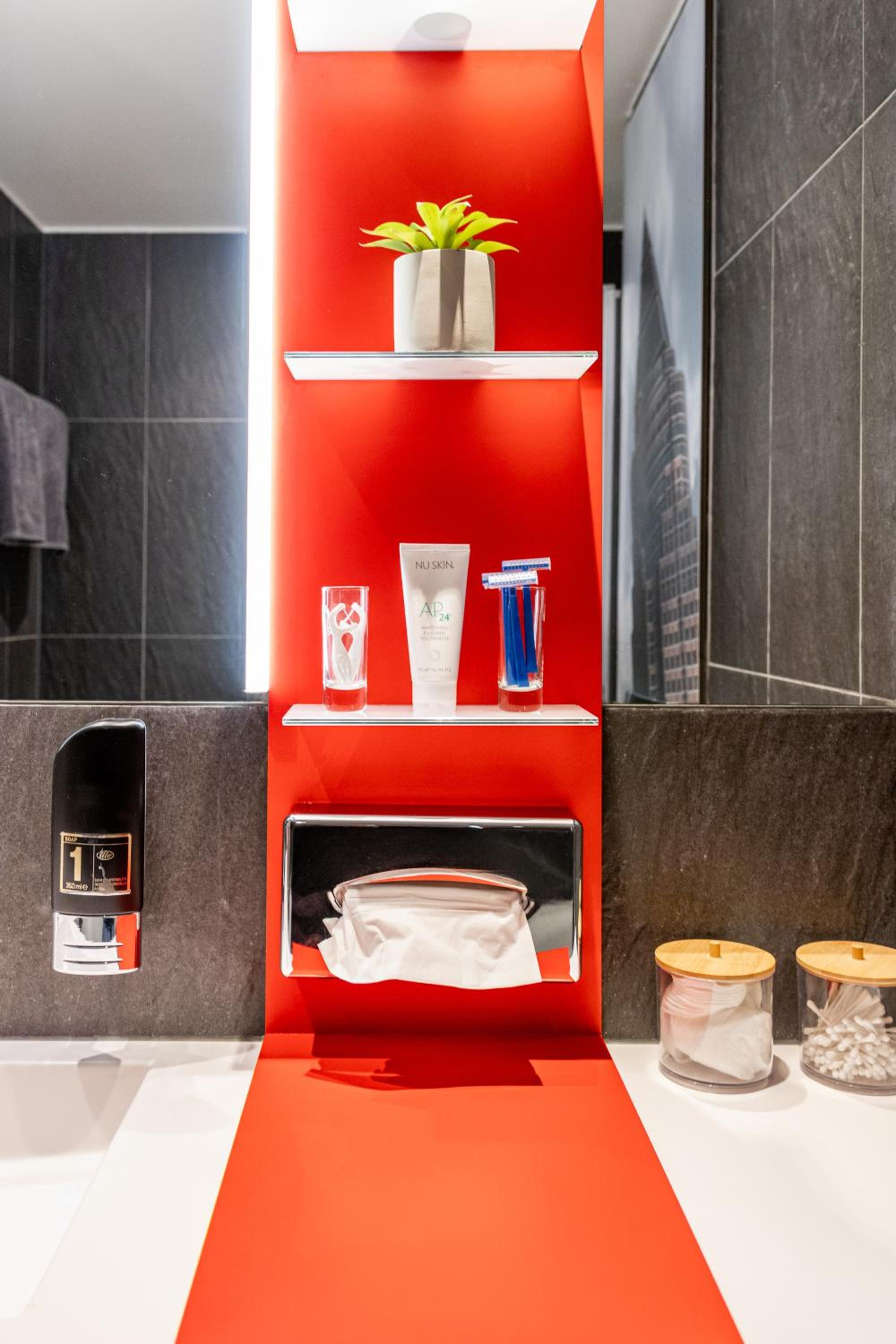 Nähe Frankfurt Messe mit Netflix und Balkon