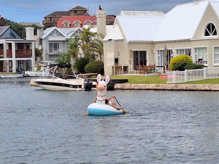 Jeffreys Bay - Life on the Canals