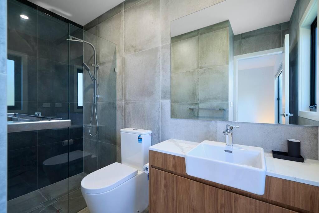 Preston Lux House 5 bed 5 bath