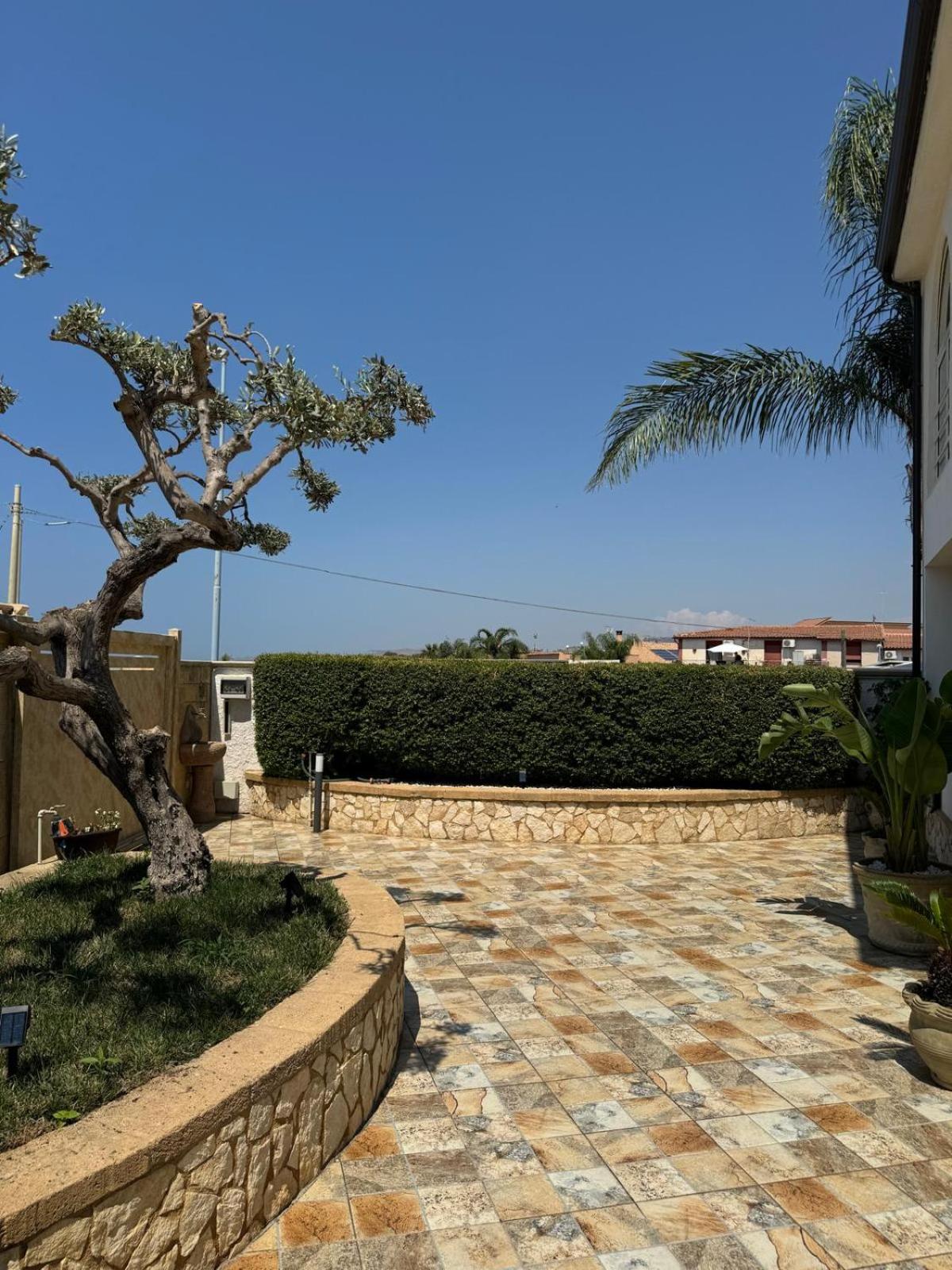 Photo 47