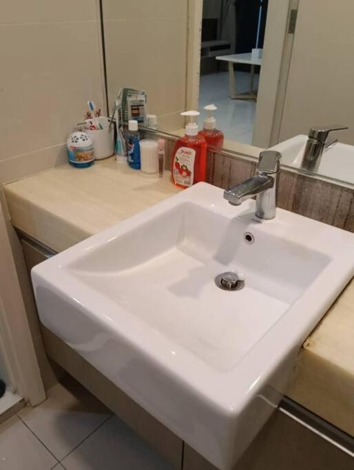 Rental unit at M City Tower 3