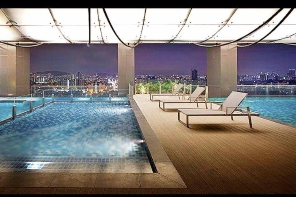 Rental unit at M City Tower 3