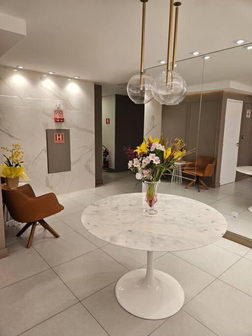 apartamento em prédio de luxo