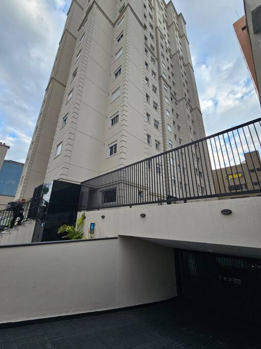 apartamento em prédio de luxo