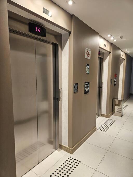 apartamento em prédio de luxo