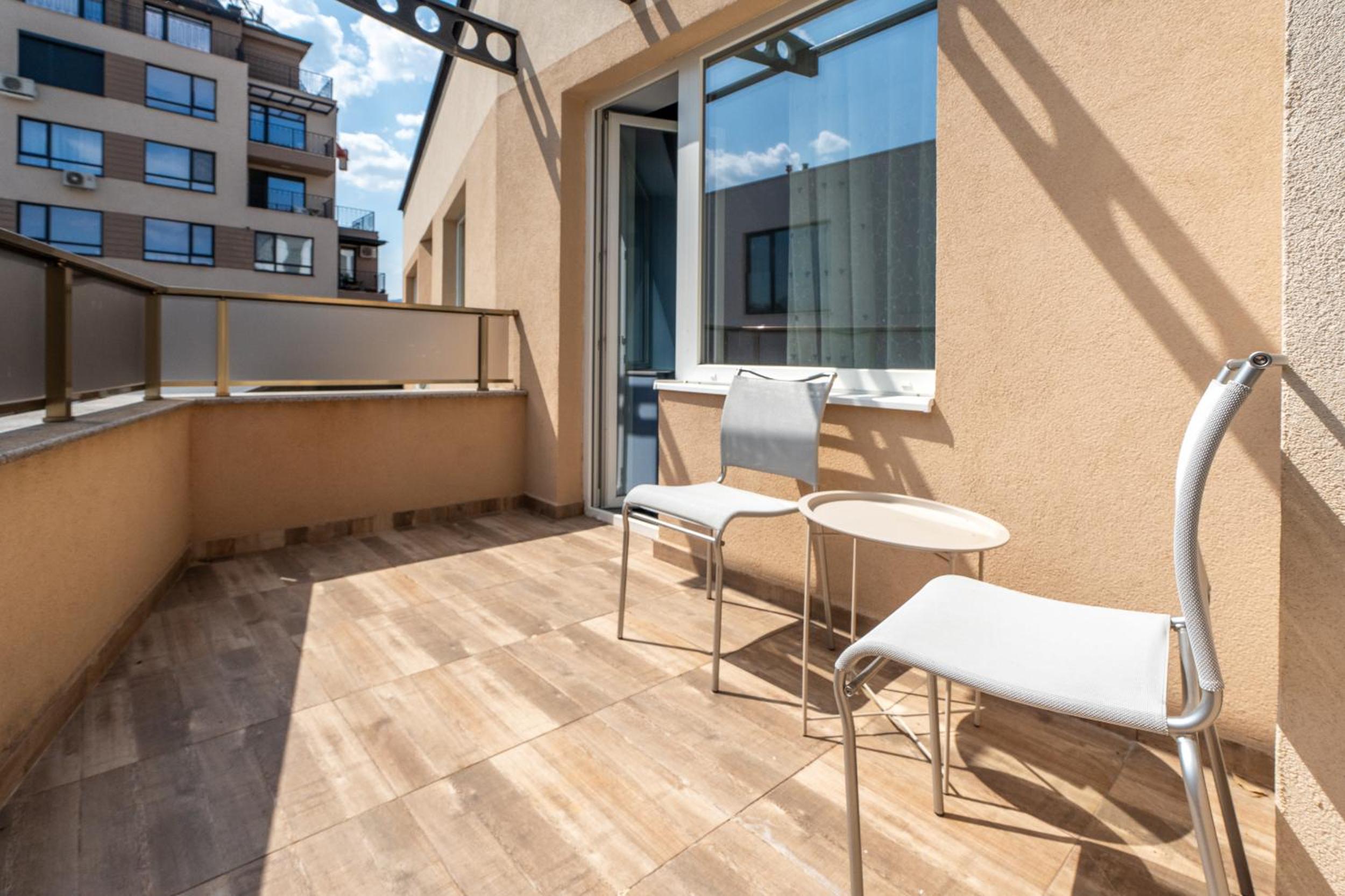 balance & terrace