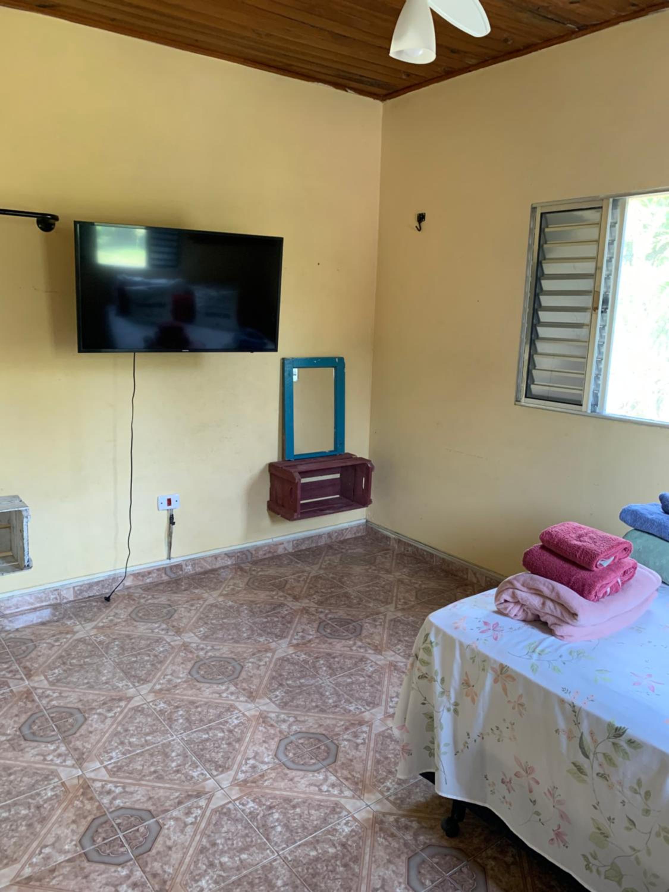 Chácara com Piscina, Churrasqueira, Salão de Jogos, Campo futebol