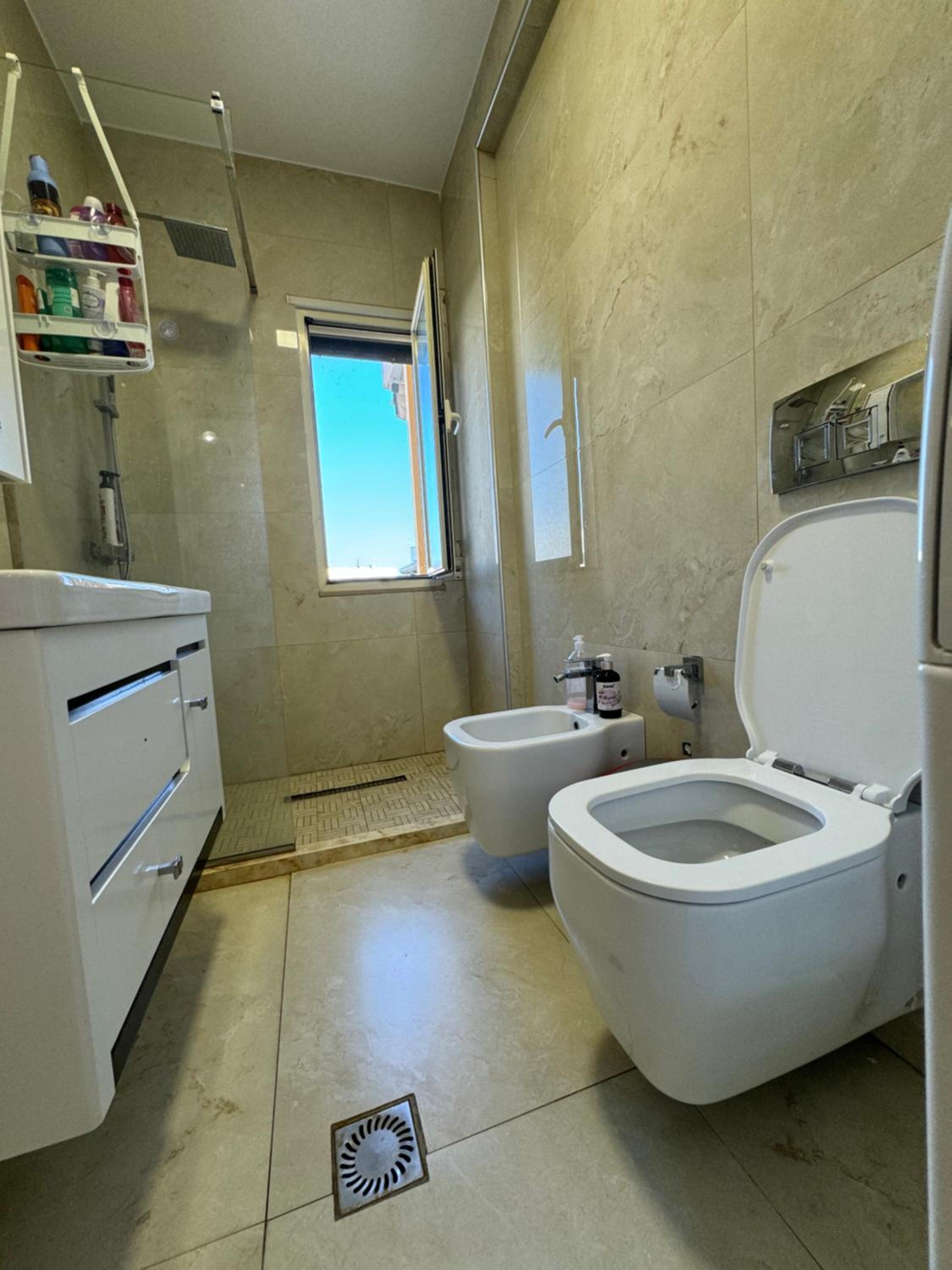 Apartments Qerret Golem beachfront