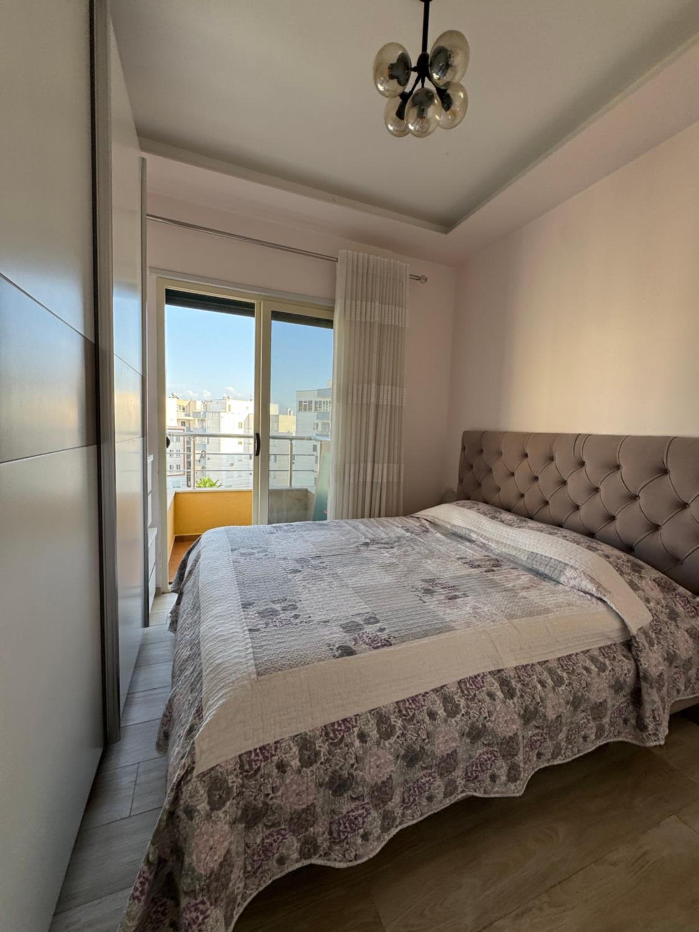 Apartments Qerret Golem beachfront