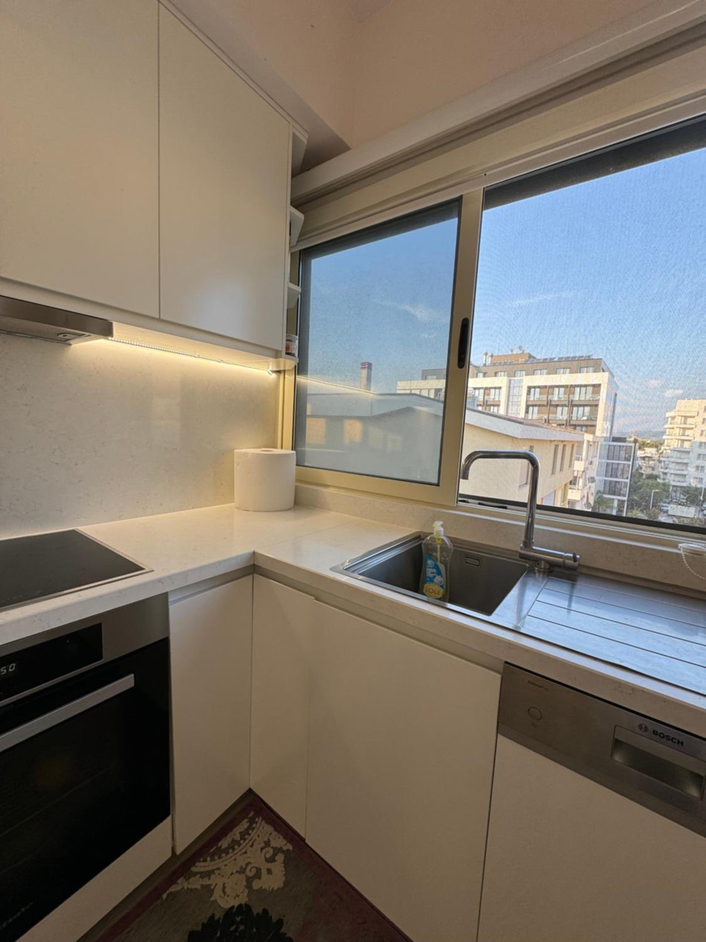 Apartments Qerret Golem beachfront