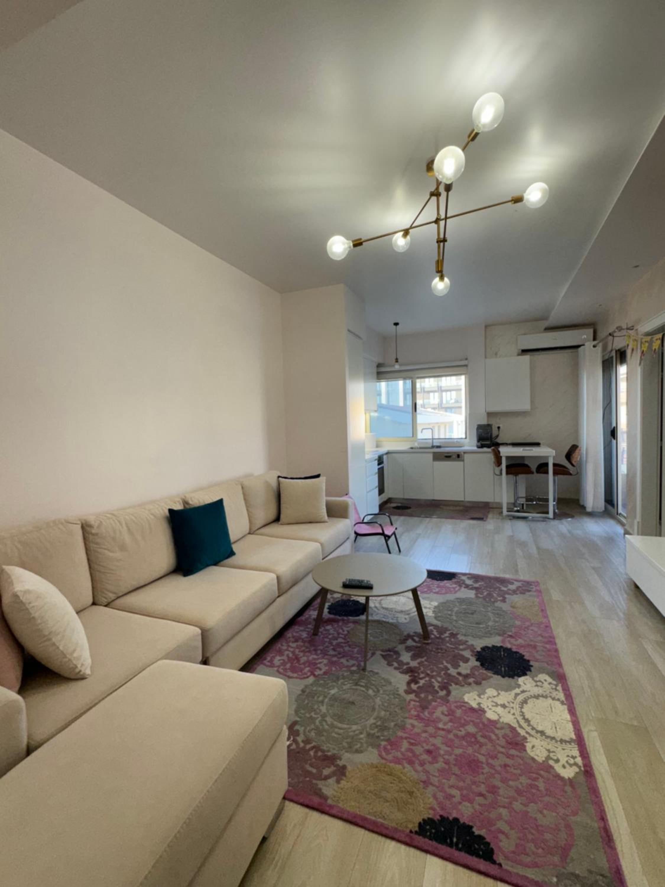 Apartments Qerret Golem beachfront