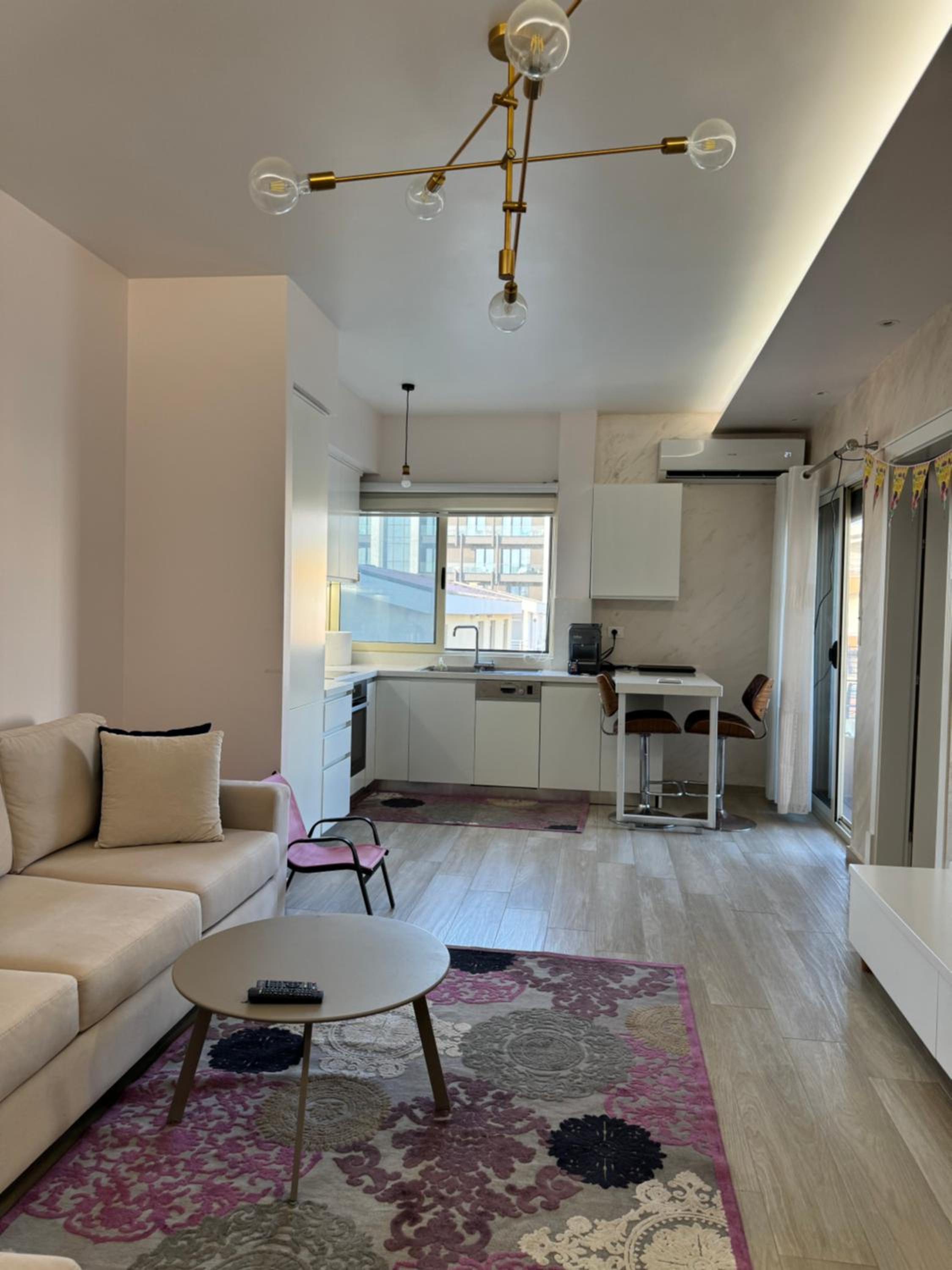 Apartments Qerret Golem beachfront