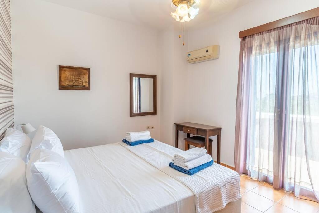 Villa Irini with Heated Pool, By Hellocrete
