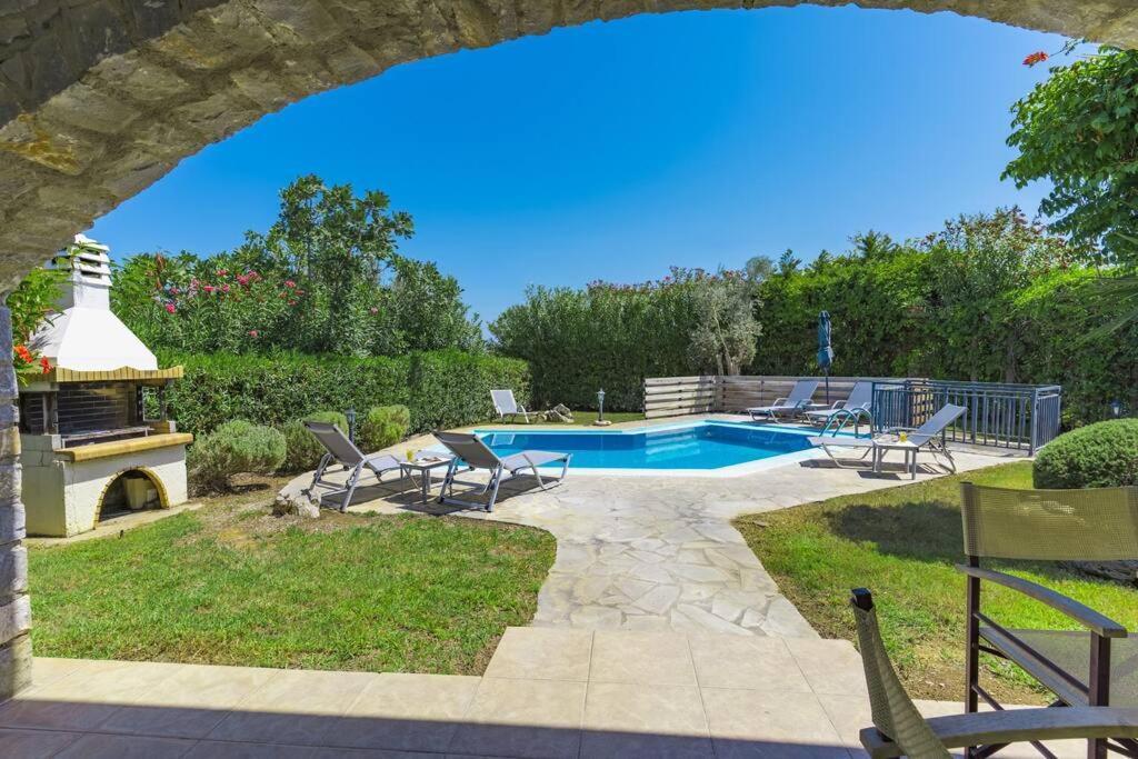 Villa Irini with Heated Pool, By Hellocrete