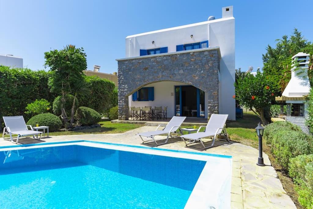 Villa Irini with Heated Pool, By Hellocrete