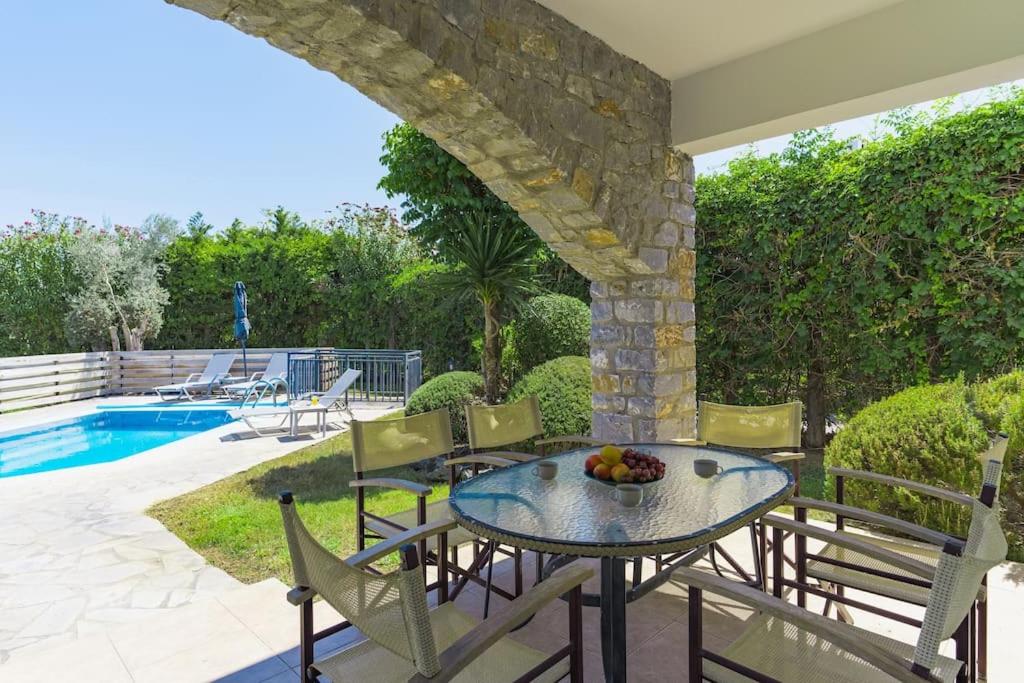Villa Irini with Heated Pool, By Hellocrete