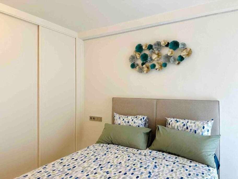 Pepes Suite - Torremolinos Centro - Parking photo 4