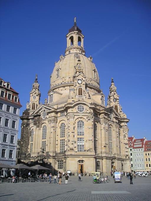 Luxus im Zentrum für 6 Personen, 3 Zimmer, Balkon, WLAN