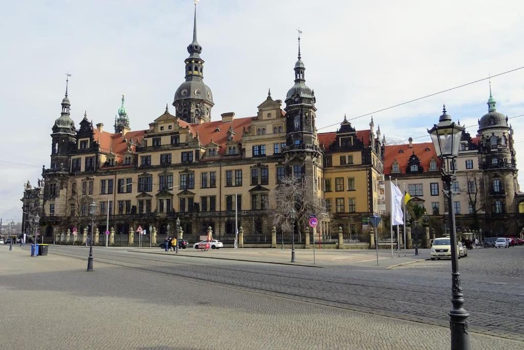 Luxus im Zentrum für 6 Personen, 3 Zimmer, Balkon, WLAN