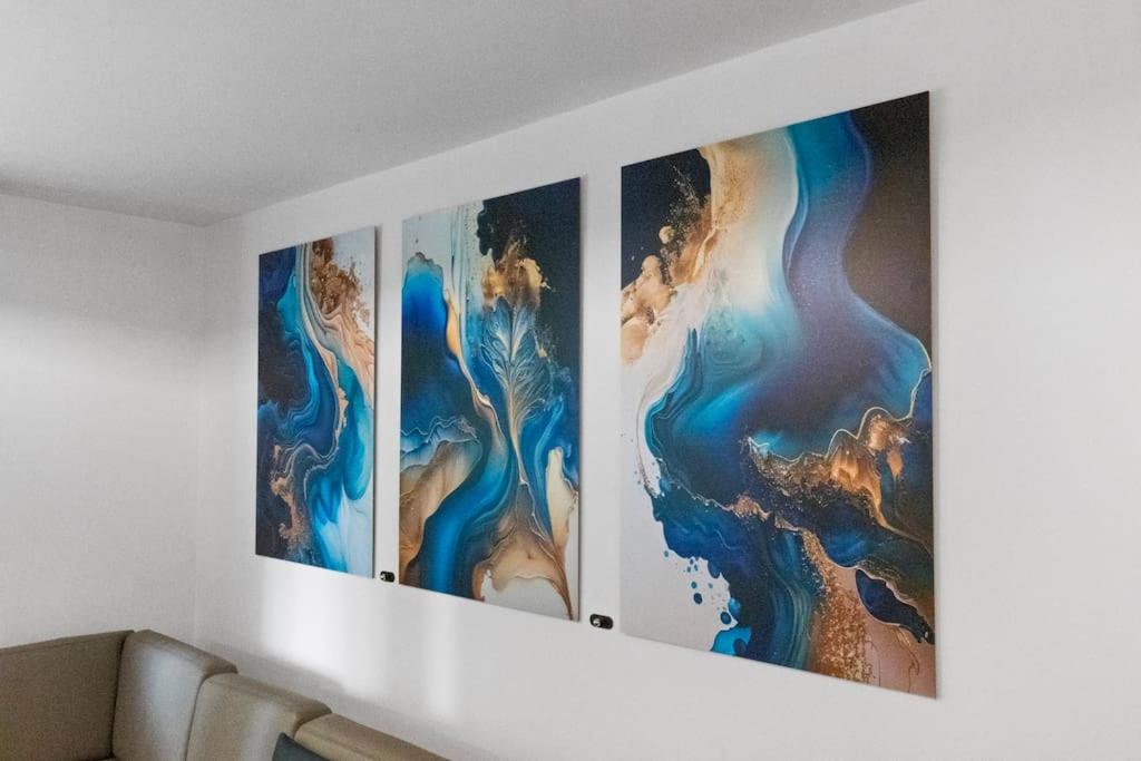 Luxus im Zentrum für 6 Personen, 3 Zimmer, Balkon, WLAN