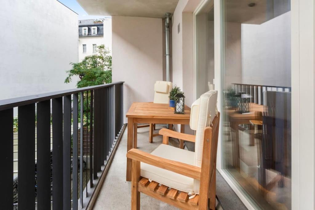 Luxus im Zentrum für 6 Personen, 3 Zimmer, Balkon, WLAN