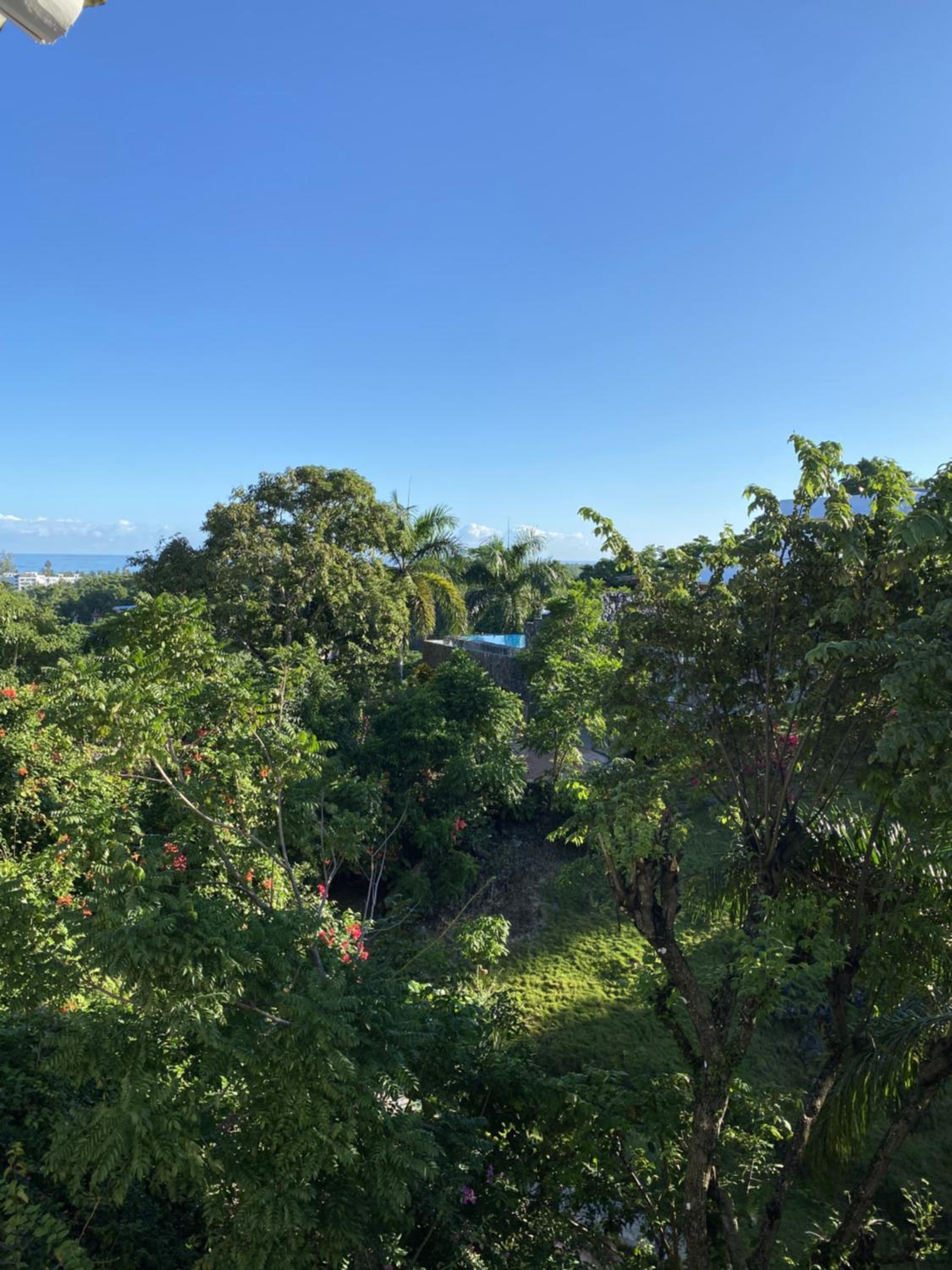 Propiedad de alto standing con vista al mar, piscina, tenis, hasta 12 personas view 4