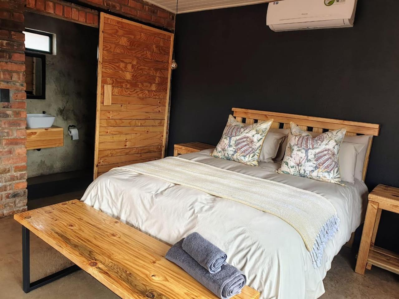 RhinoStay