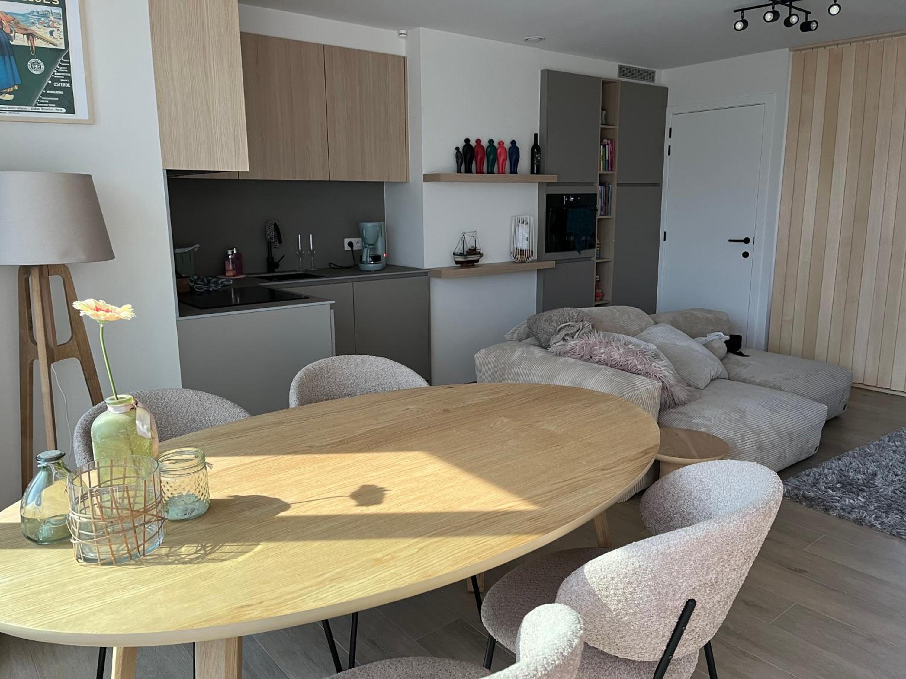 Penthouse studio voor 2 met 2 ruime terrassen op 6 min wandelen van het strand van Oostende