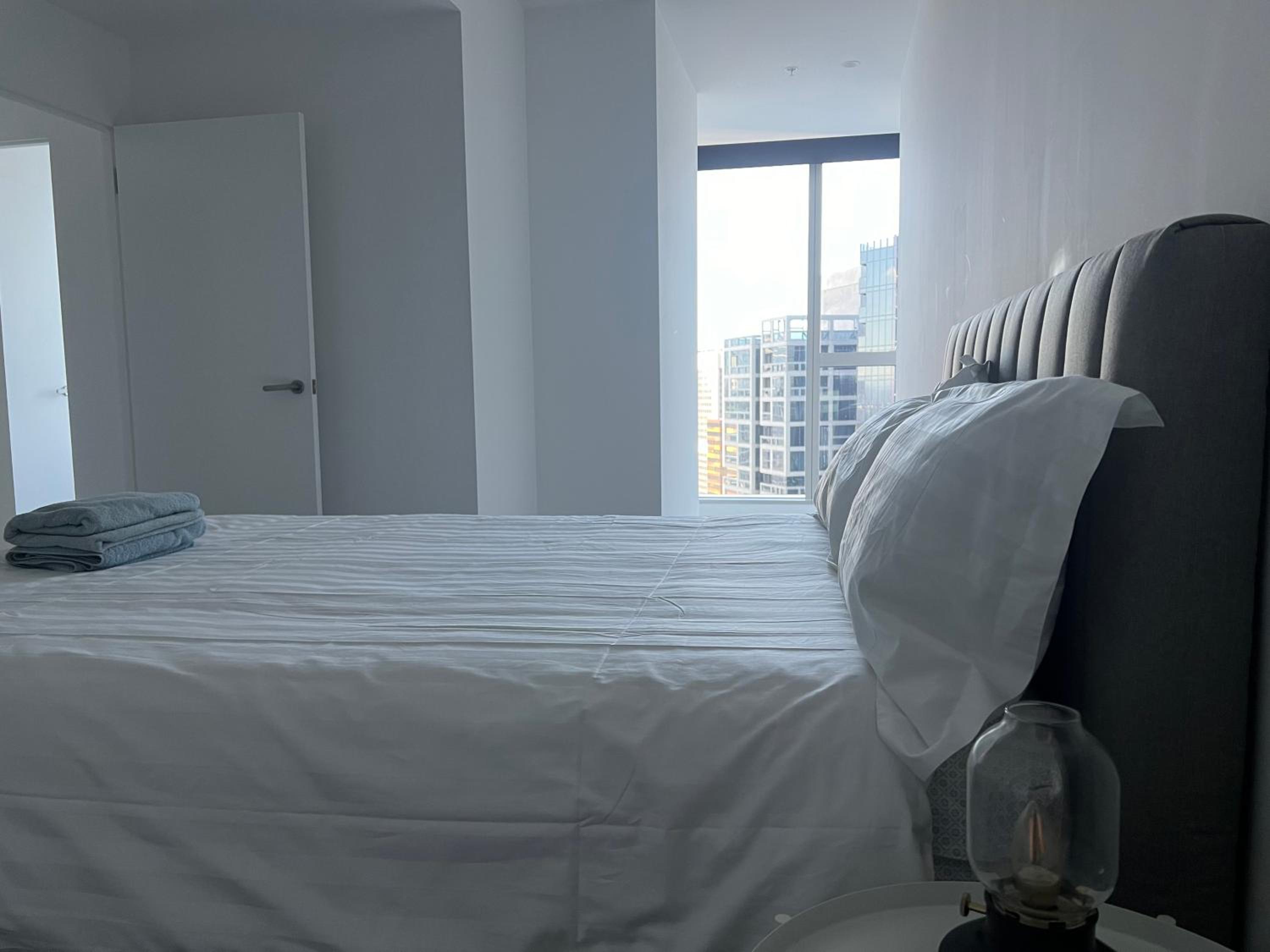 Wsp high rise luxury 2b2b unit