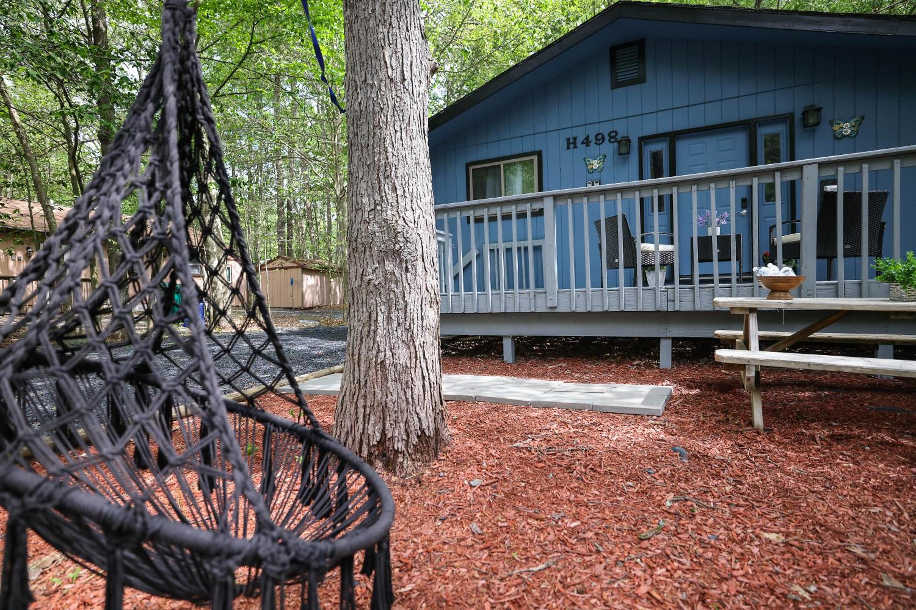 Fun Home in Pocono with Gameroom-Firpit-BBQ Grill-TV and AC in all rooms